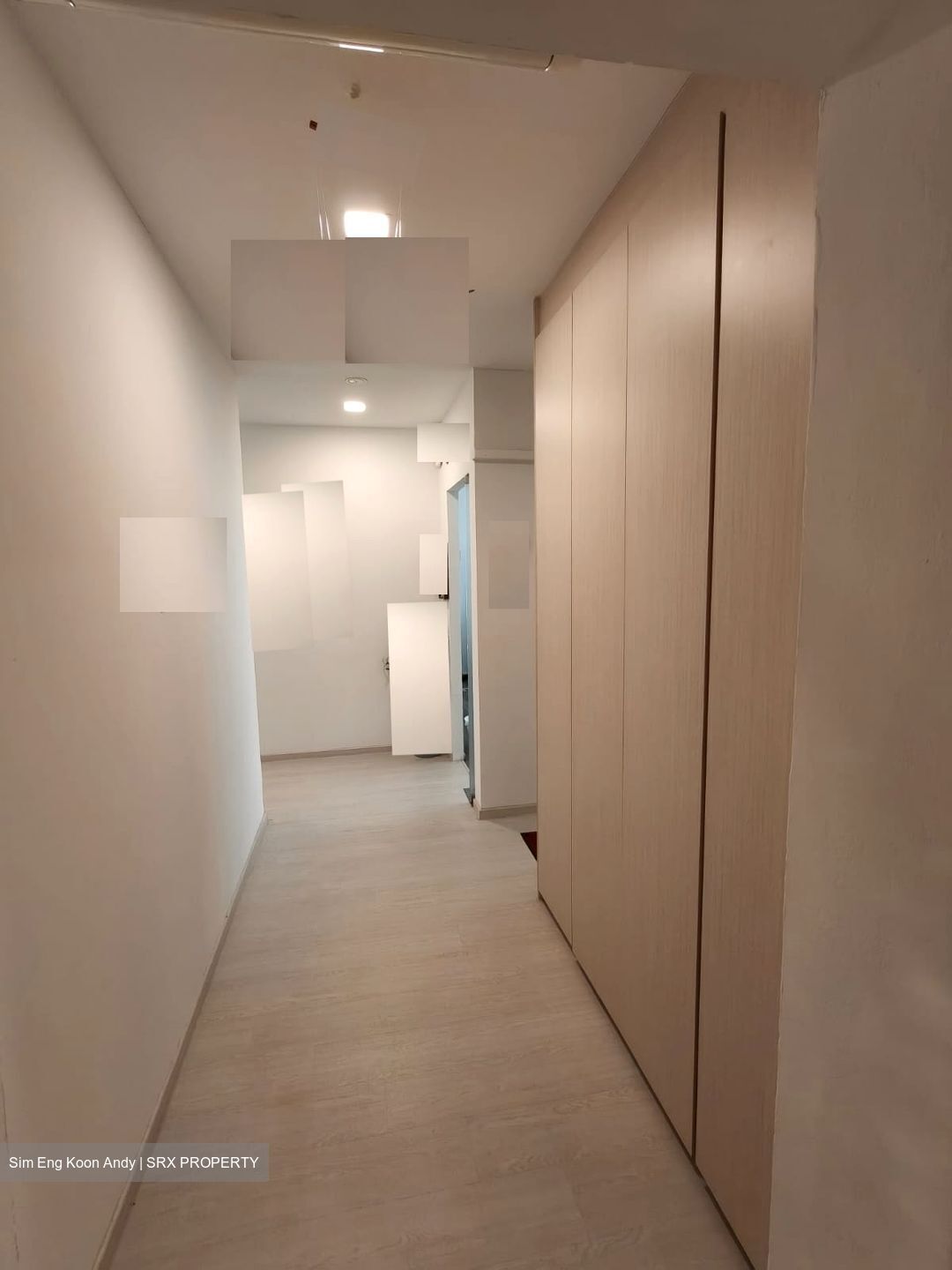 Parkway Centre (D15), Office #595886491